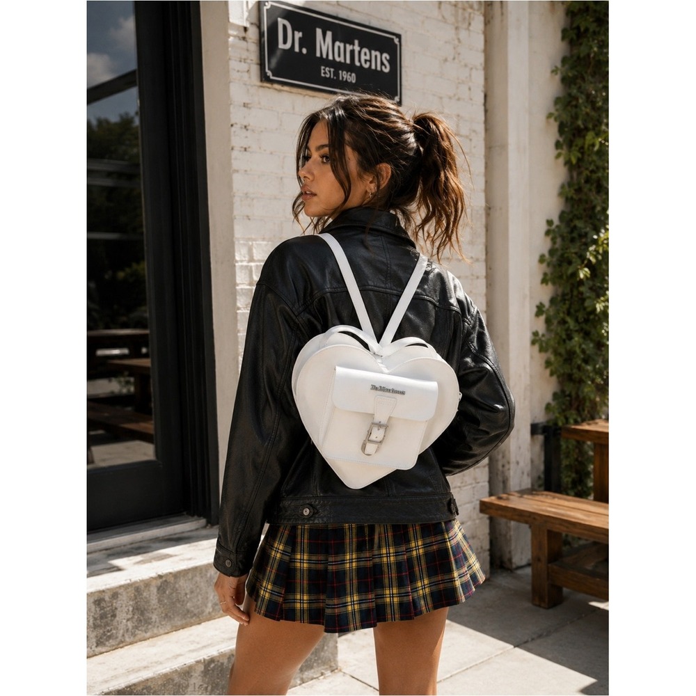 DR.MARTENS Womens New Crossbody Bag White Hearts Leather Heart Backpack AD015100